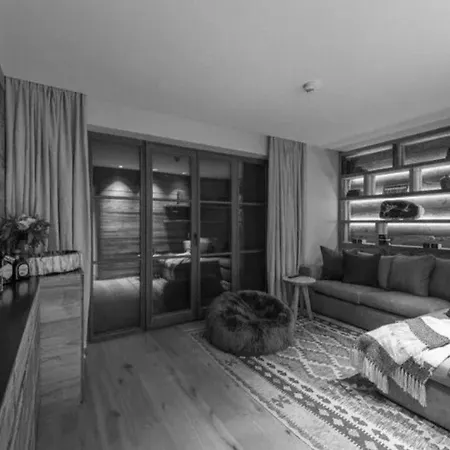 House In Apartman *