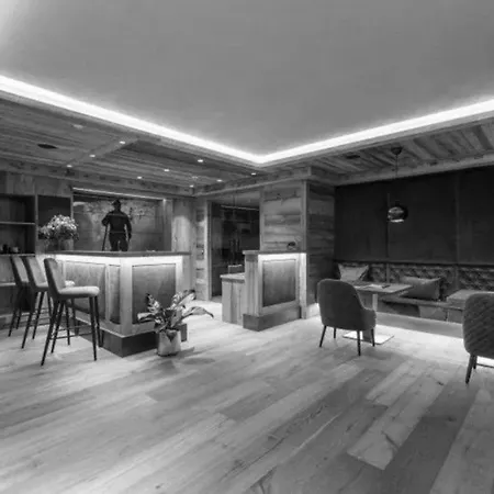 Apartman House In *